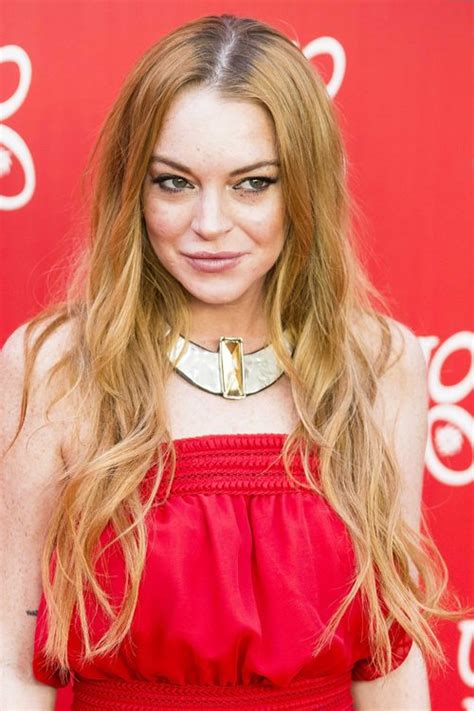 lindsay lohan natural hair|lindsay lohan black hair.